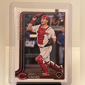 ERIC YANG 2025 TOPPS SERIES UPDATE ROOKIE CARD-REDS ROOKIE RC